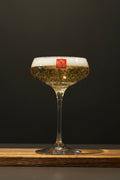 Champagnekupa i kristall med champagne